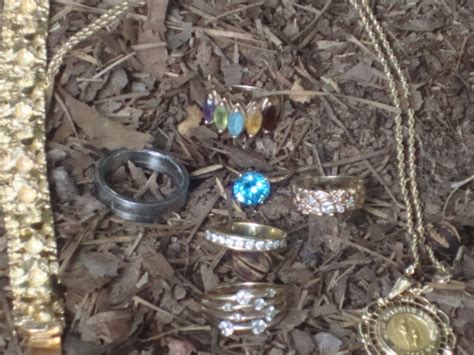 Metro Atlanta S Lost Ring Finder How To Find A Lost Ring