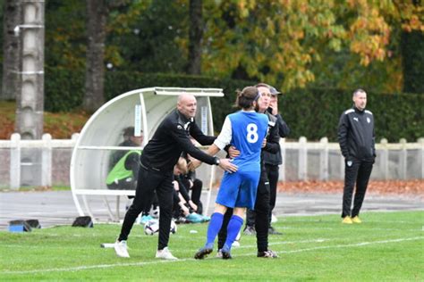 Football L Entra Neur De La R Serve De Noyal Pontivy Remerci Pour