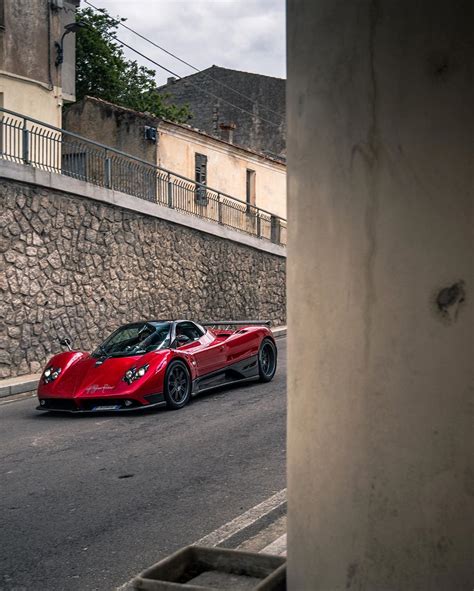 Pagani Zonda F red/black #76079 - Page 3 - Forum - Pagani-Zonda.net