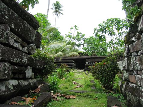 Ruins of Nan Madol, Pohnpei, Micronesia photo on Sunsurfer