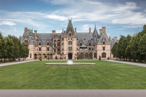 Top List Find Out Which Is The Biggest House In The World