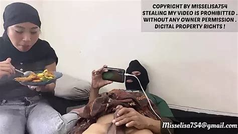 Mom Jerking In The Kitchen While Eating Chocolate Porn A Xhamster