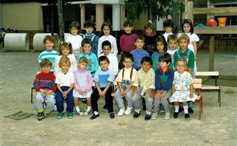 Photo de classe Derniere année maternelle de 1990 Ecole Yvan Pelissier