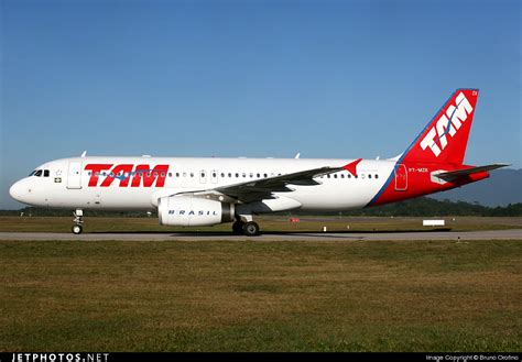 PT MZK Airbus A320 232 TAM Linhas Aéreas Bruno Orofino JetPhotos