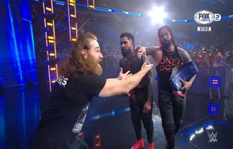 The Usos Retienen Los Títulos En Pareja Indiscutibles En Wwe Smackdown