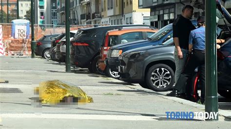 Torino Via Pertinace Morto In Strada Aveva 70 Anni 28 Settembre