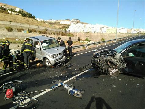 Accidente Frontal Gc Las Palmas De Gran Canaria El Eco De Canarias