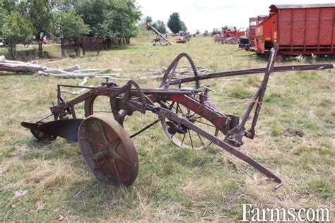 International 1 furrow antique breaking plow for Sale | Farms.com