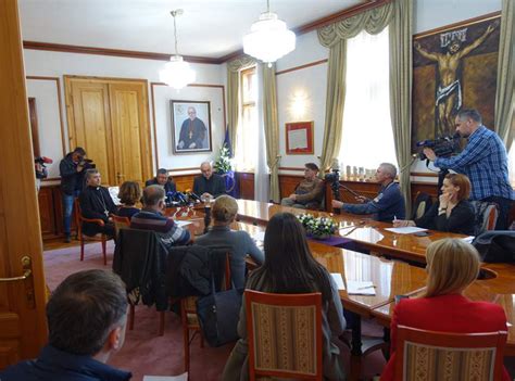 Konferencija Za Medije Na Kraju Zasjedanja Bk Bih Katoli Ki Tjednik