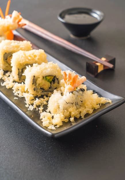 Premium Photo Tempura Shrimp Sushi Roll