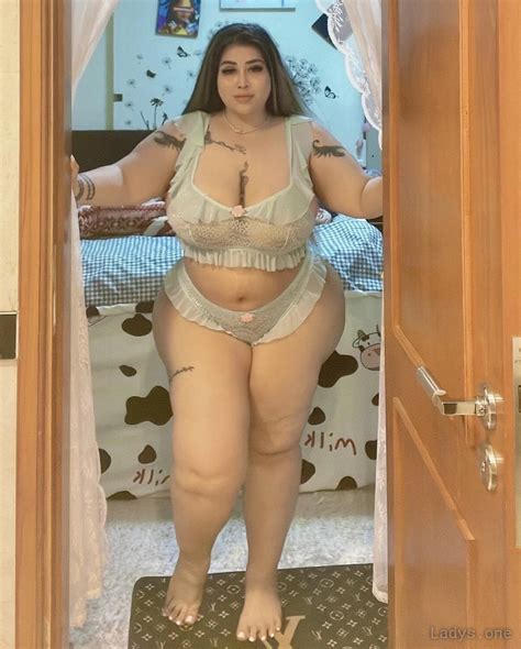 Escort Model BBW Yuna Dubai Ladys One