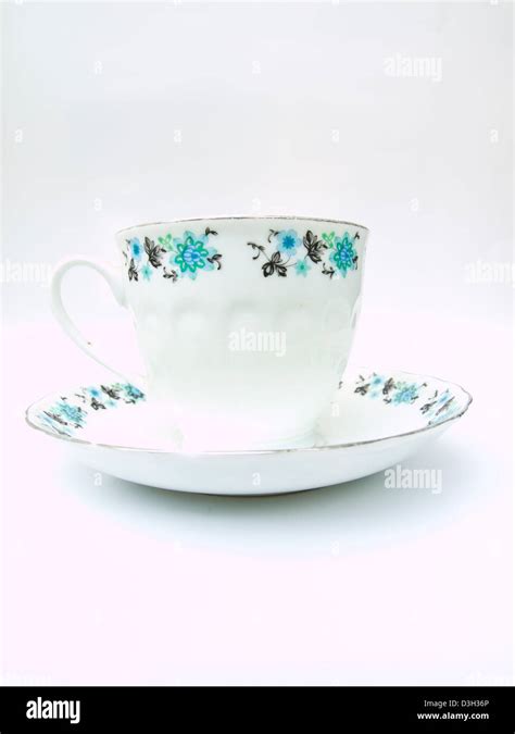 A floral Chinese porcelain tea cup Stock Photo - Alamy