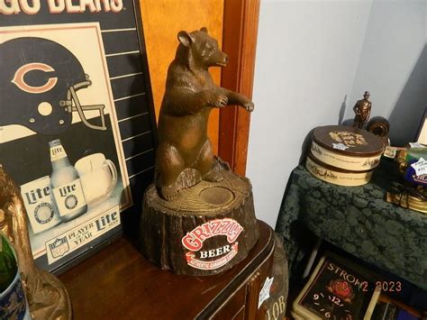 Nobil S Beer Signs Collectibles Antiques Starts On 10 19 2023