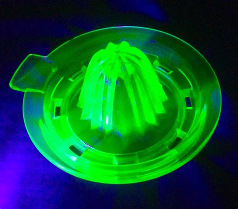 Vintage Uranium Vaseline Glass Green Juicer Fruit Reamer Ultraviolet Glow Ebay