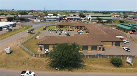 Multi Unit Industrial And Retail Park In Richards Bay