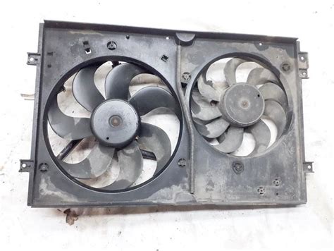 1j0121205b Used Diffuser Radiator Fan Volkswagen Golf 2000 1 9L