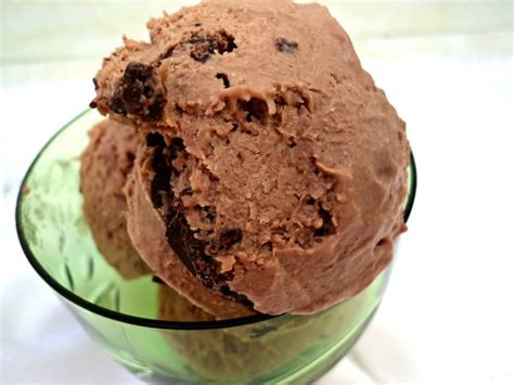 Helado De Nutella O Crema De Chocolate Olor A Hierbabuena