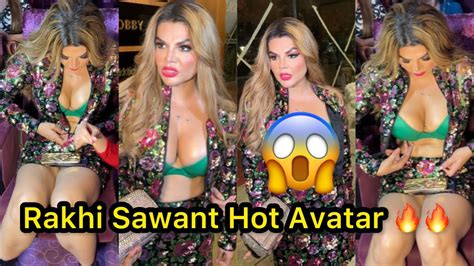 Baapre Rakhi Sawant Looks STUNNING Showing Her Hot Cleavage Figure