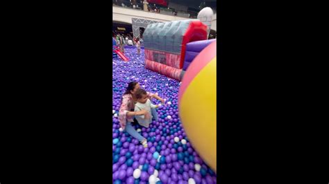 Si usted No fue a la MEGA PISCINA de jardín plaza este es SU VIDEO