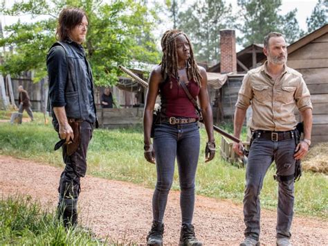 بطل سلسلة «The Walking Dead» يودع المسلسل بالحلقة المقبلة - عين