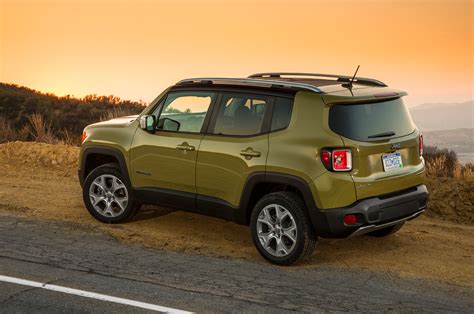 Jeep Renegade Limited Suv Drive