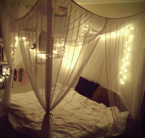 Diy Canopy ~ DIY Ideas for Getting the Look of a Canopy Bed Without ...