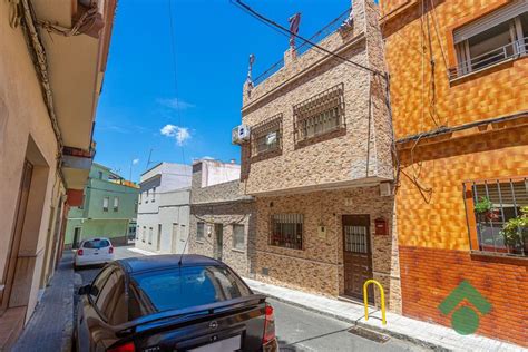 Chalet Pareado En Venta En Calle Santa Isabel Puerta Europa Virgen De