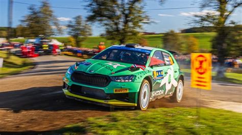 Skoda Fabia RS Rally2 à son bord Andreas Mikkelsen remporte le