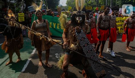 Aksi Masyarakat Adat Papua Dan Aktivis Lingkungan Menentang Ekspansi