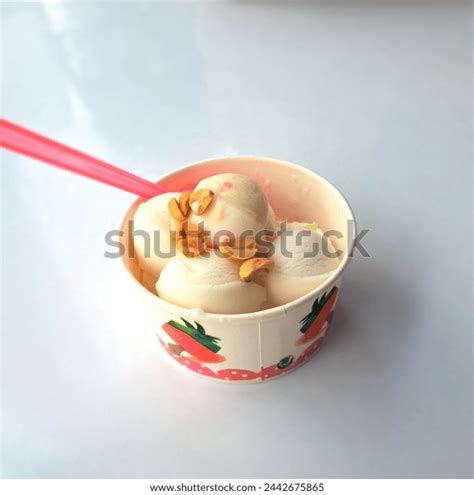 384 713 Coco Helado Royalty Free Photos And Stock Images Shutterstock