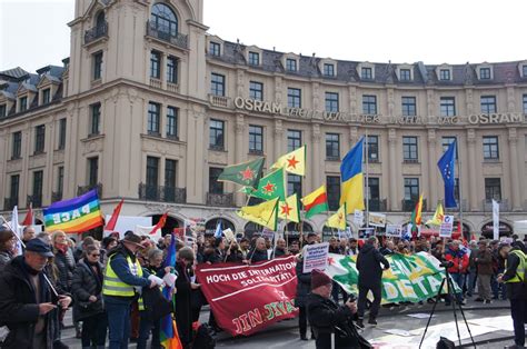 Lässt der Ukraine Krieg den Siko Protest bröckeln Weniger Demo