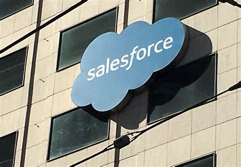 Salesforce tem resultados acima do esperado aumento de trabalho híbrido