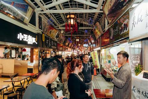 Taipei: Food Tours with Top 10 Taiwanese Food (Lunch/Dinner) | GetYourGuide