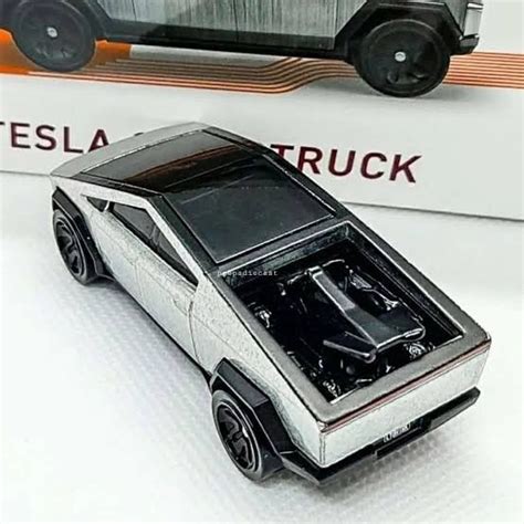 Jual HOT SALE HOTWHEELS ID TESLA CYBERTRUCK TERBARU Shopee Indonesia