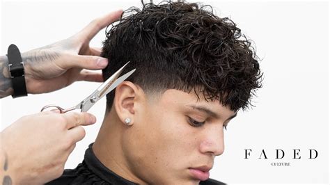 TAPER FADE CON PELO RIZADO TUTORIAL DE BARBERO YouTube