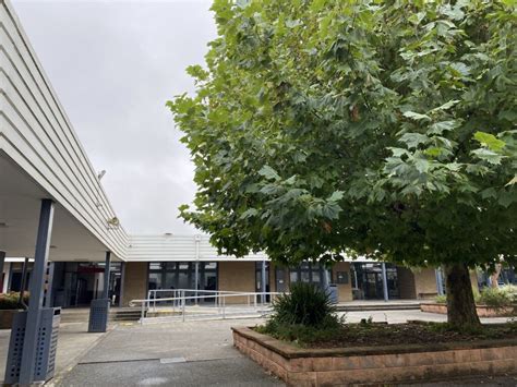 Brentwood Secondary College