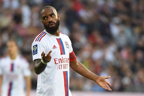 Lyon S Alexandre Lacazette Describes Malo Gusto S Injury Time Own Goal