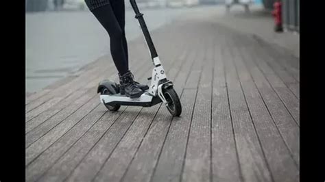 Julia Vendeu Seu Patinete A 210 Reais - Juliana vendeu seu patinete a 210 reais, o que era 70% do que ela havia ...