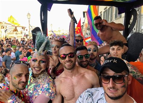 XTRA Revolutionary Clubbing 中部 トスカーナ クラブディスコ World Gay Guide