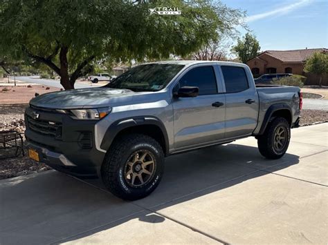 Chevrolet Colorado Wheel Offset Aggressive Outside Fender