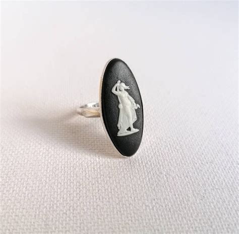 Vintage Wedgwood Black Ring Jasperware Hygieia Goddes Gem