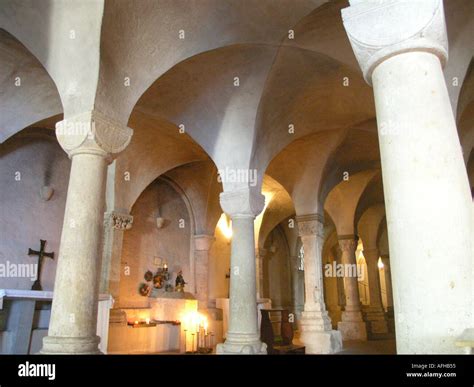 Freising cathedral interior hi-res stock photography and images - Alamy