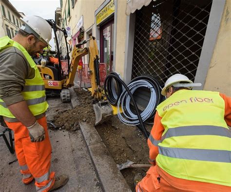 Conclusi I Lavori Di Open Fiber A Brolo Naso E Ficarra La Fibra