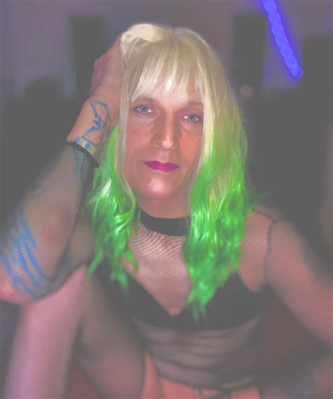 Just Getting Started 5 Nude Pics XHamster