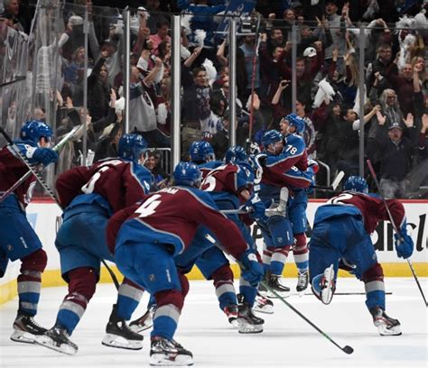 Photos Colorado Avalanche Defeat The Nashville Predators 2 1 In