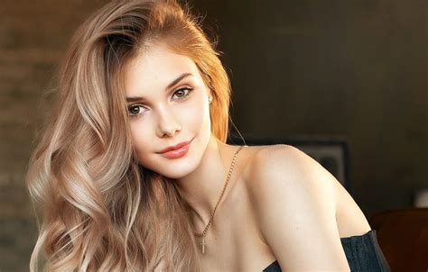 Girl Brown Eyes Photo Model Face Blonde Portrait Close Up
