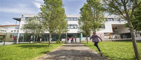 Coles Maternelle Et L Mentaire La Rochelle F Nelon Notre Dame