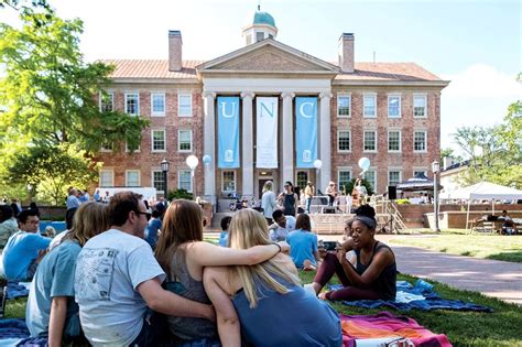 Self-Guided Tour - UNC Visitors Guide-2023