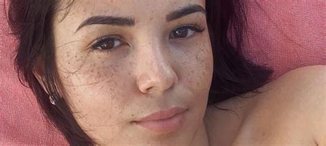 Agathe Auproux s affiche en bikini blanc très sexy sur Instagram