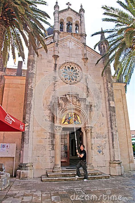 Igreja De Michael Do Arcanjo De Saint Em Herceg Novi Fotografia